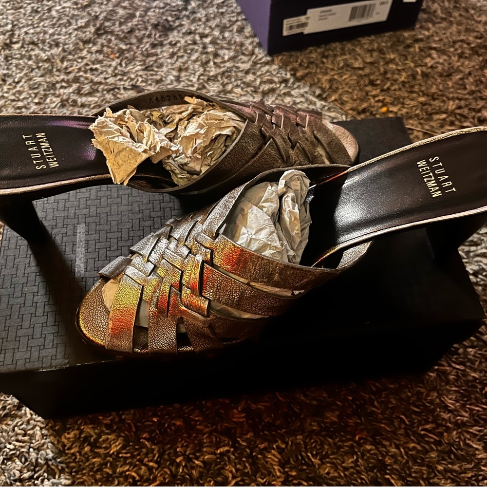 Stuart Weitzman Metallic Gold sandals